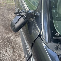 Progressive Car Insurance - Mirror falling off.