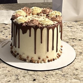 Damn Good Sweets - Custom cake. Vahlrona crunch balls and drip. $45 great value for the high quality. This is my new cake spot. - Desserts Near Me - Delray Beach, Florida