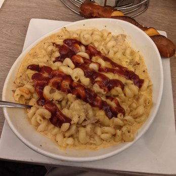 Bigham Tavern - Smokehouse Mac! Yummy!!! - Chicken Wings Near Me - Pittsburgh, Pennsylvania