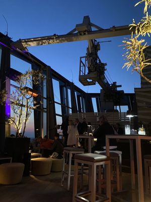 clouds Heaven’s Bar & Kitchen by null