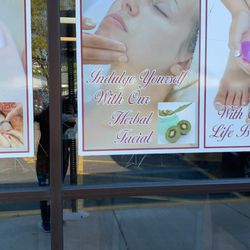 Kesar Salon & Spa