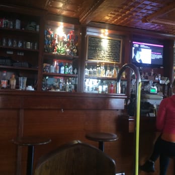 Green Rock Tavern - Pubs Near Me - Philadelphia, Pennsylvania