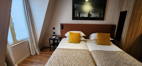 Hotel Atmospheres by null