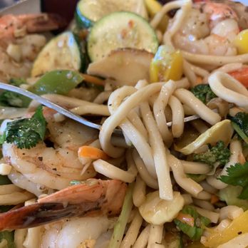 The Cove Restaurant - Stir fry with prawns - New American Near Me - Long Beach, Washington The Cove Restaurant - Stir fry with prawns - New American Near Me - Long Beach, Washington