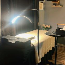 M & M Body and Brows - Clean & professional atmosphere.