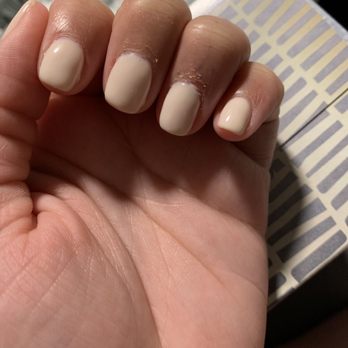 AQ Nails - Ring finger cuticle was cut - Waxing Near Me - Dedham, Massachusetts