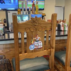 El Nopal - Chair at the bar