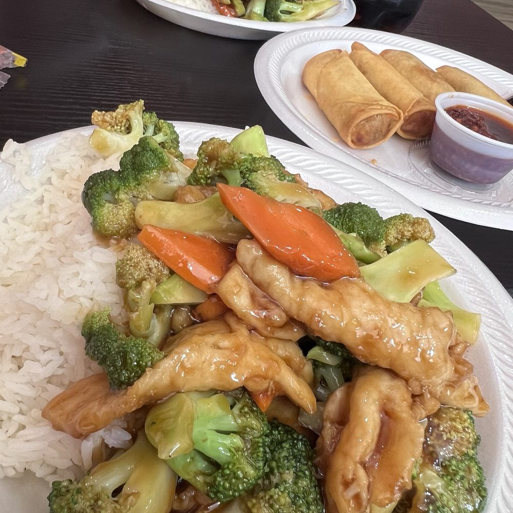 No 1 Chinese Restaurant - Lunch special! Chicken with Broccoli (tender and fresh!) - Chinese Near Me - Murfreesboro, Tennessee No 1 Chinese Restaurant - Lunch special! Chicken with Broccoli (tender and fresh!) - Chinese Near Me - Murfreesboro, Tennessee