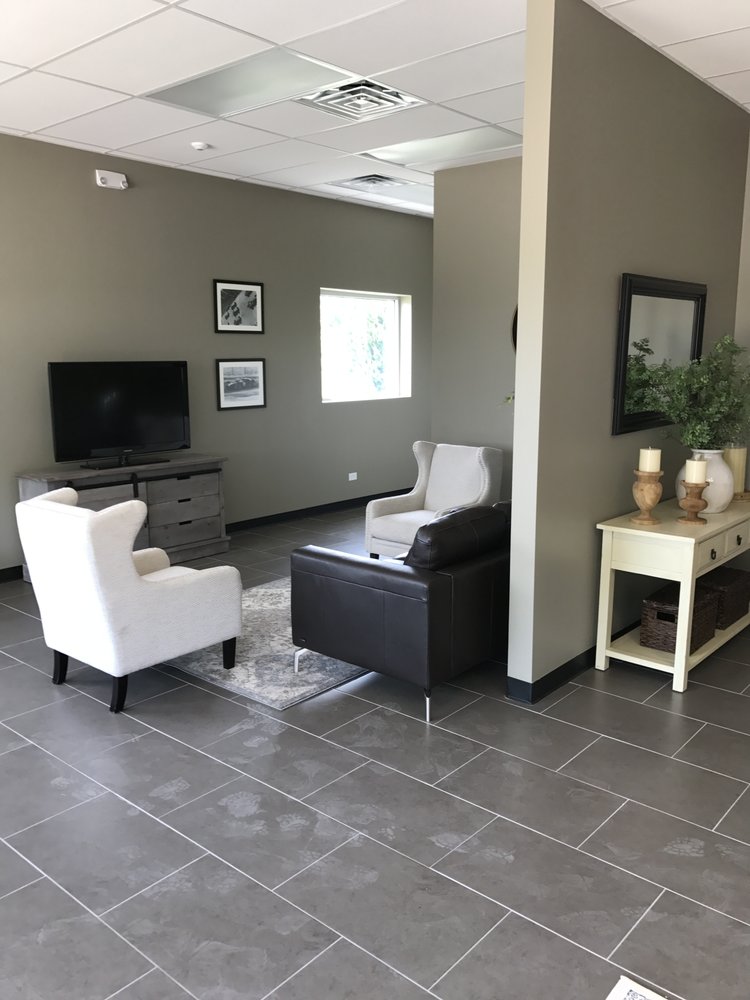 COMPREHENSIVE AUTO REPAIR Updated September 2024 24 Reviews 2940 er Dr, Aurora