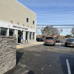 Spin City Laundromat - Entrance