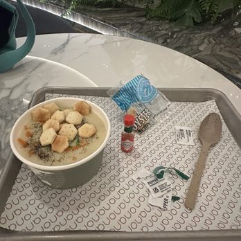 Nona’s Lobster Shack - Clam chowder with oyster crackers, black pepper, and Tabasco sauce - Seafood Near Me - Las Vegas, Nevada Nona’s Lobster Shack - Clam chowder with oyster crackers, black pepper, and Tabasco sauce - Seafood Near Me - Las Vegas, Nevada
