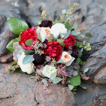 Camelback Flowershop - Florists Near Me - Phoenix, Arizona