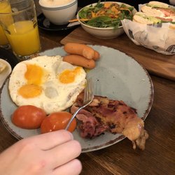 Bagel Lounge - Egg, Bacon, Sausage, tomatoes.