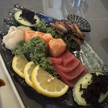 Takara - Sushi Bars Near Me - Irving, Texas