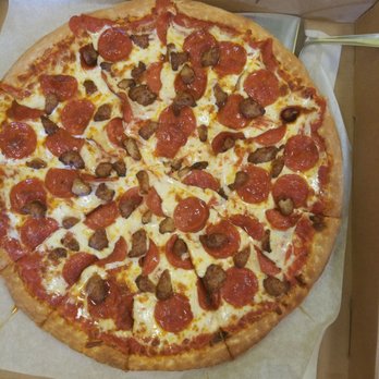 Cozzeria Pizzeria - Pizza Near Me - Elyria, Ohio Cozzeria Pizzeria - Pizza Near Me - Elyria, Ohio