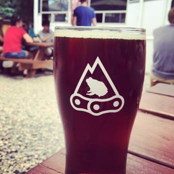 Mountain Toad Brewing - Great outdoor patio!! - Breweries Near Me - Golden, Colorado Mountain Toad Brewing - Great outdoor patio!! - Breweries Near Me - Golden, Colorado