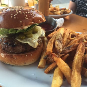 Lighthouse - The cheeseburger - Wine Bars Near Me - Brooklyn, New York