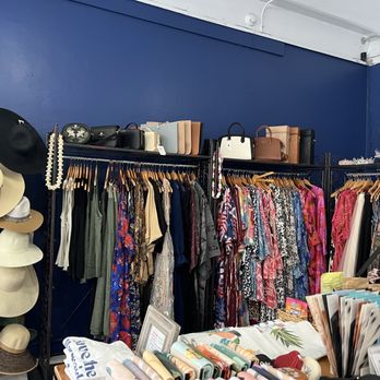 Classic Waves Boutique - Honolulu (Downtown Bethel) location - Women's Clothing Near Me - Kailua, Hawaii Classic Waves Boutique - Honolulu (Downtown Bethel) location - Women's Clothing Near Me - Kailua, Hawaii