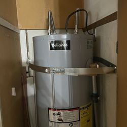 Schilling Plumbing  - No conduit on the electrical connection on top.