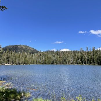 Lassen Volcanic National Park - Lake view - Parks Near Me - Mineral, California