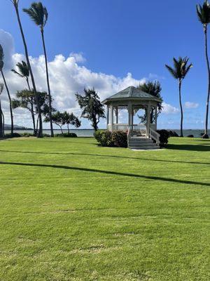 Maui Beach Hotel by null
