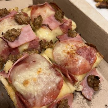 Spitfire Pizza - The Detroiter Pizza where is the sauce?? Literally was none. - Pizza Near Me - Boise, Idaho Spitfire Pizza - The Detroiter Pizza where is the sauce?? Literally was none. - Pizza Near Me - Boise, Idaho