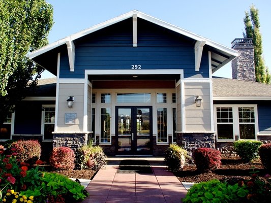 Allegro At Corner Canyon Apartments