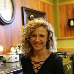 Sarah Jeannes Family Hair Care & Tanning