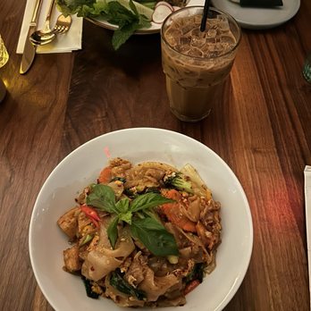 Mitr Thai - Kea Mao Thai Iced Coffee Larb Ped (GF) - Thai Near Me - New York, New York