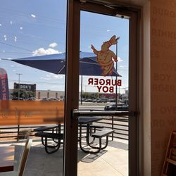 Burger Boy - Indoor and outdoor seating