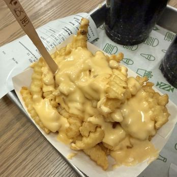 Shake Shack Shops at Stone Bridge - Cheese Fries - Ice Cream & Frozen Yogurt Near Me - Cheshire, Connecticut Shake Shack Shops at Stone Bridge - Cheese Fries - Ice Cream & Frozen Yogurt Near Me - Cheshire, Connecticut