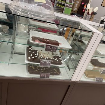 Russell Stover Chocolates - Fudge case - Candy Stores Near Me - Owatonna, Minnesota Russell Stover Chocolates - Fudge case - Candy Stores Near Me - Owatonna, Minnesota