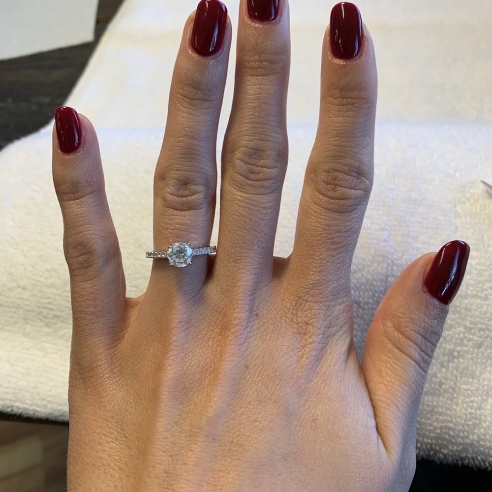 Spatini - Gel mani by Michelle - Skin Care Near Me - Petaluma, California Spatini - Gel mani by Michelle - Skin Care Near Me - Petaluma, California