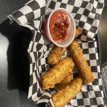 Pirate's Pizza & Wings - Ice cold marinara - Chicken Wings Near Me - Dauphin Island, Alabama Pirate's Pizza & Wings - Ice cold marinara - Chicken Wings Near Me - Dauphin Island, Alabama