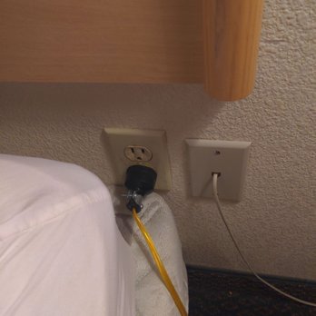 Super 8 by Wyndham Quartzsite AZ - Outlet basically in the bed. - Hotels Near Me - Quartzsite, Arizona Super 8 by Wyndham Quartzsite AZ - Outlet basically in the bed. - Hotels Near Me - Quartzsite, Arizona