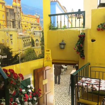 Palácio Nacional de Sintra - Lovely local restaurants in the backstreets of the town centre. - Museums Near Me - Sintra, 11