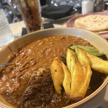 Dellepiane - Braised short ribs ( ropa vieja) - Burgers Near Me - Sedona, Arizona Dellepiane - Braised short ribs ( ropa vieja) - Burgers Near Me - Sedona, Arizona