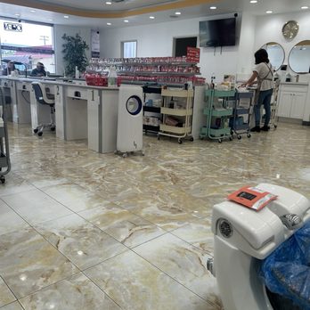Vip Nails Lounge - Nail stations and pedi on the side - Nail Salons Near Me - Buena Park, California Vip Nails Lounge - Nail stations and pedi on the side - Nail Salons Near Me - Buena Park, California