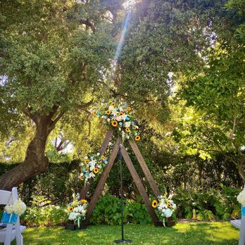 Flower Lane - Florists Near Me - Pomona, California Flower Lane - Florists Near Me - Pomona, California