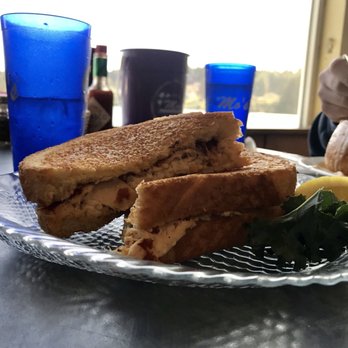 Mo's Seafood & Chowder - Seafood Near Me - Florence, Oregon Mo's Seafood & Chowder - Seafood Near Me - Florence, Oregon