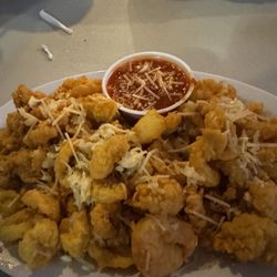 Neptunes Kitchen And Dive Bar - Calamari and Shrimp Appetizer