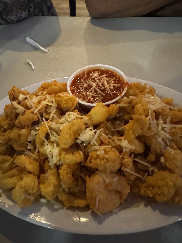 Neptunes Kitchen And Dive Bar