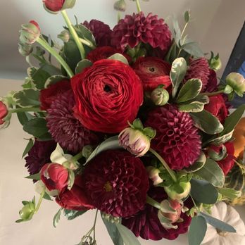 Tulipia Floral Design - Custom bouquet - Florists Near Me - Oak Park, Illinois Tulipia Floral Design - Custom bouquet - Florists Near Me - Oak Park, Illinois