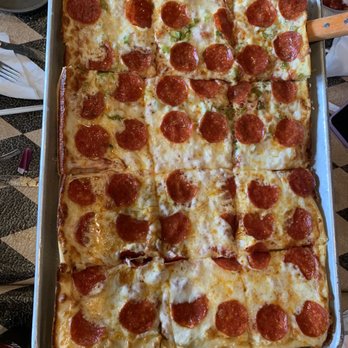 Pizzeria Venti - Pepperoni pizza - Pizza Near Me - Vonore, Tennessee
