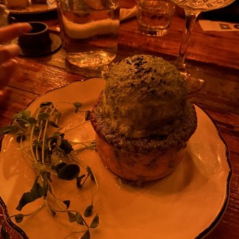 Pleasant House Pub - Chicken balti royal pie "crowned" with chutney rather than gravy - British Near Me - Chicago, Illinois Pleasant House Pub - Chicken balti royal pie "crowned" with chutney rather than gravy - British Near Me - Chicago, Illinois