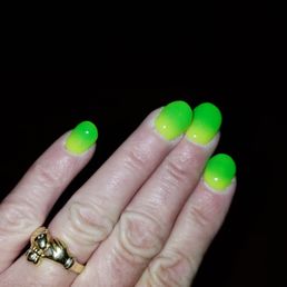 Love Magic Nails. I'm always treated very well. Everyone is very sociable and takes the utmost pride in their work. LOVE my nails everytime