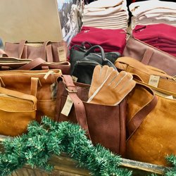 Duluth Trading Company - Leather purses