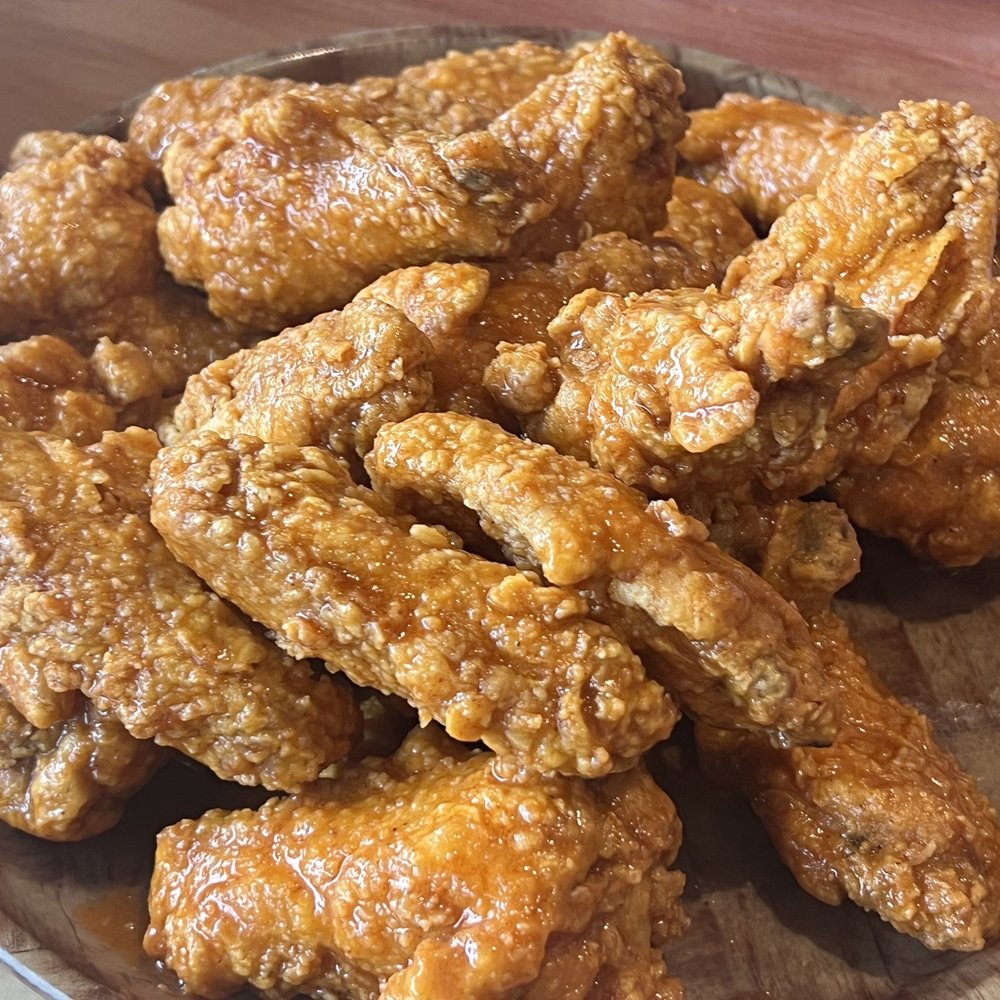 Hooters - Hot Wings - American Near Me - Odessa, Florida