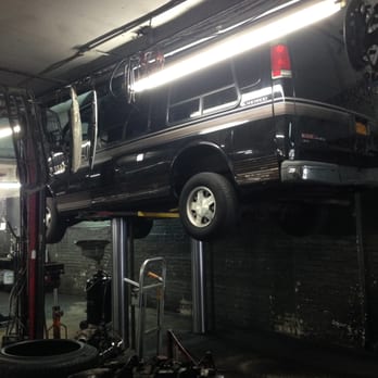 Repairs On Wheels - Oil change and quick inspection - Auto Repair Near Me - Brooklyn, New York