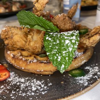 Lucille's - New American Near Me - Houston, Texas